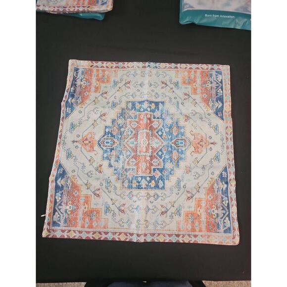 NWT Ohok Shang Hai Boho Pillow Covers Set Of 2 Mandala Design 18x18 - Picture 5 of 8